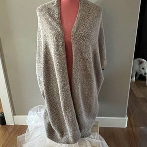 Aritzia Community Iconic Cape M/L